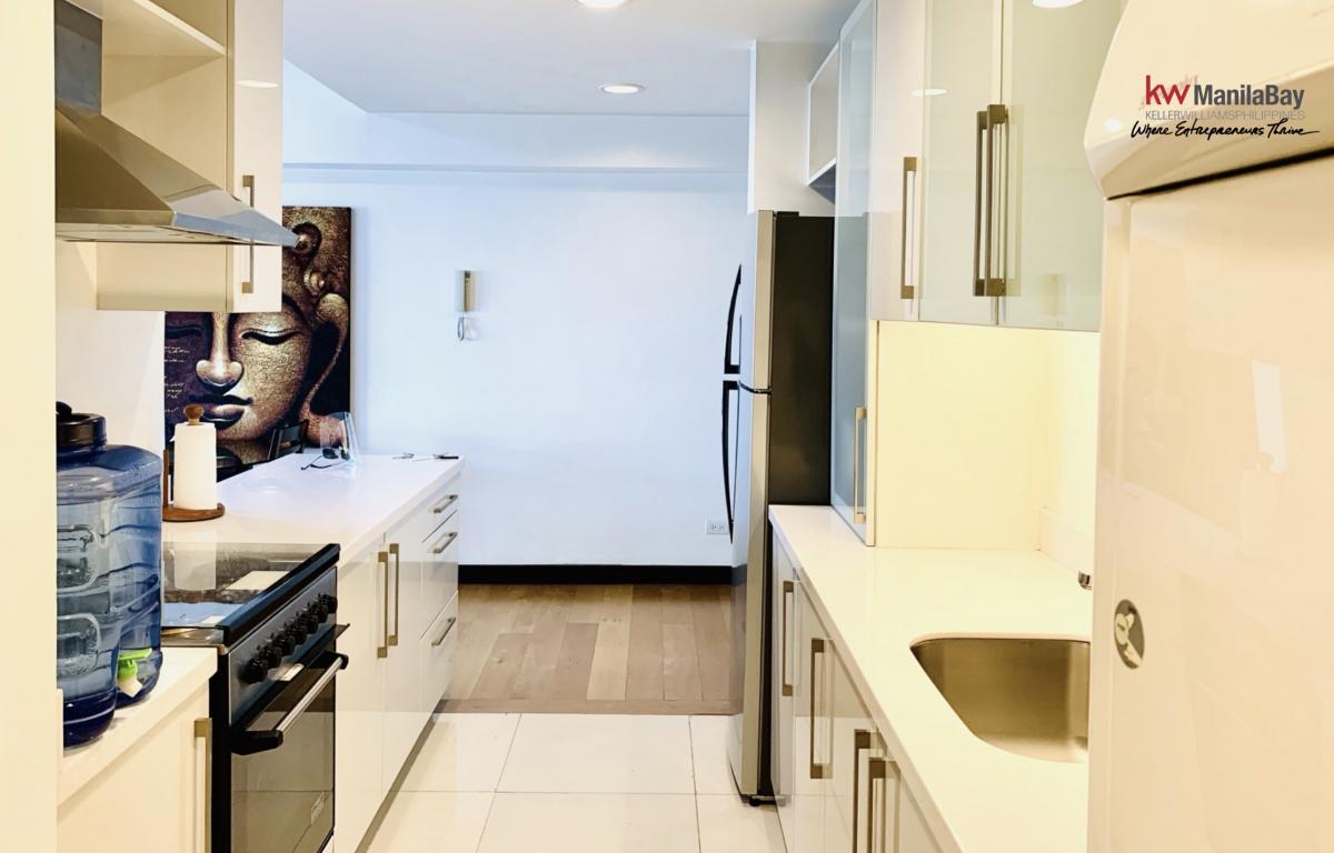 The Residences at Greenbelt, 1 Bedroom with Parking FOR SALE